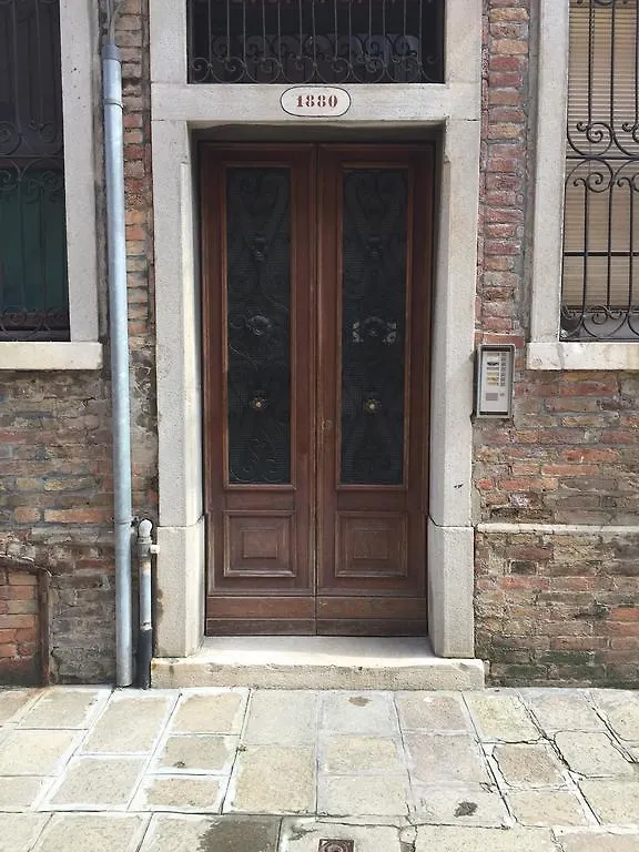 Campiello Tron Apartment Venice