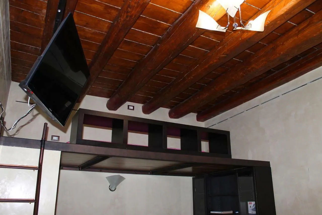 Campiello Tron Apartment Venice Italy